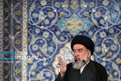 آیتالله خاتمی: ایران تا ابد تسلیمپذیر نیست/ شکست دشمن در جنگ اقتصادی با جهاد و انفاق