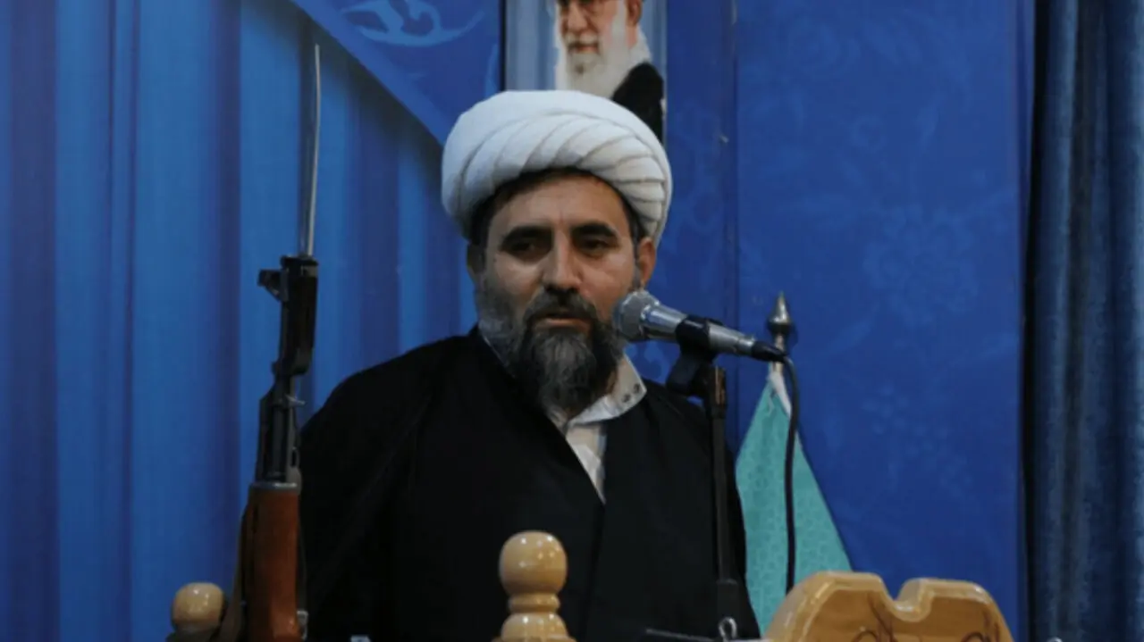 خطیب جمعه اصفهان: آمریکا را از منطقه بیرون خواهیم کرد