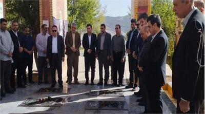 تعاونگران با تکیه بر روحیه جهادی شهدا برای رونق اقتصادی استان تلاش کنند