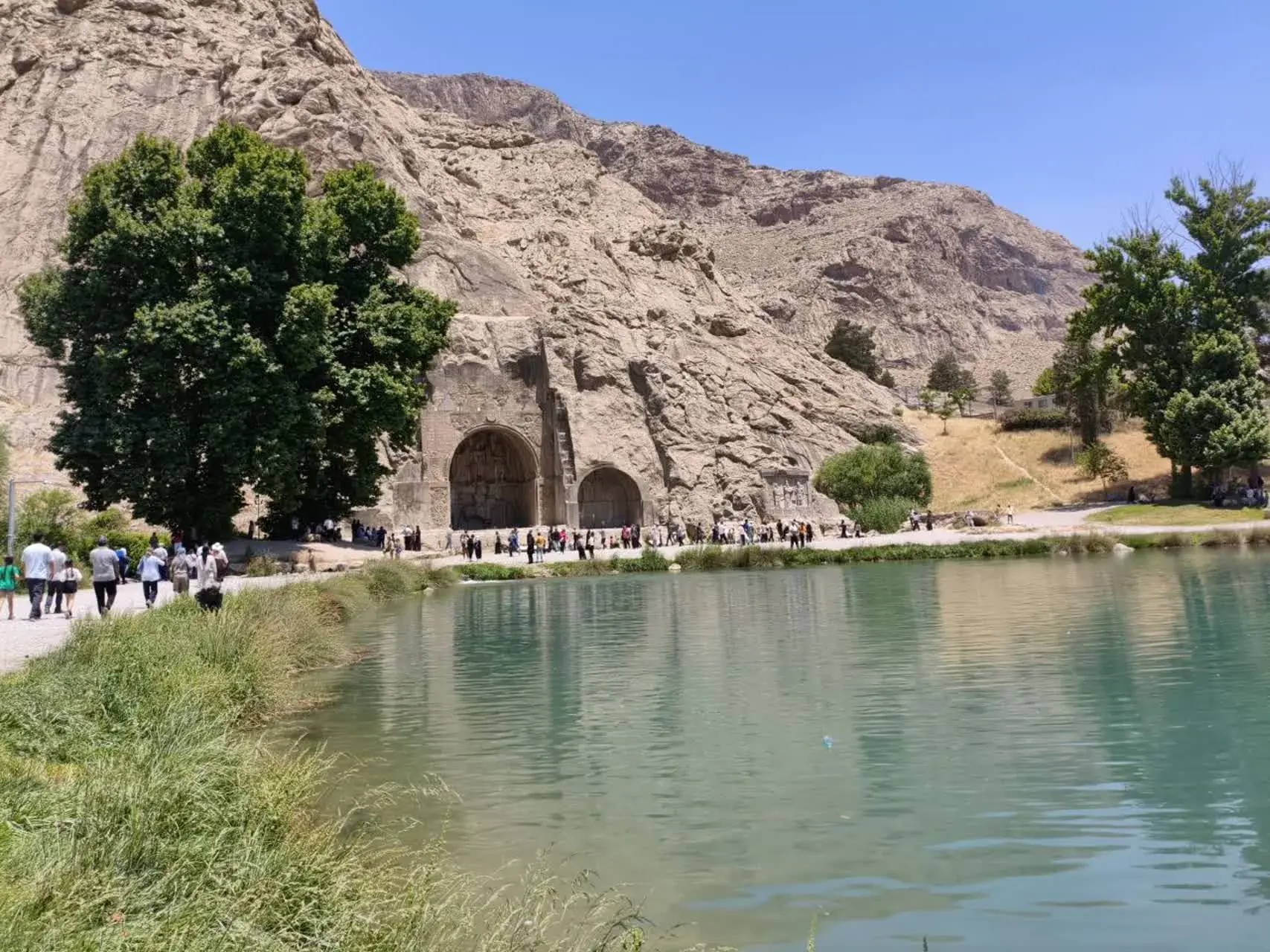 نگاه گردشگران از مناطق خاصی از کشور برداشته شده/ کرمانشاه مقصد گردشگران شده است