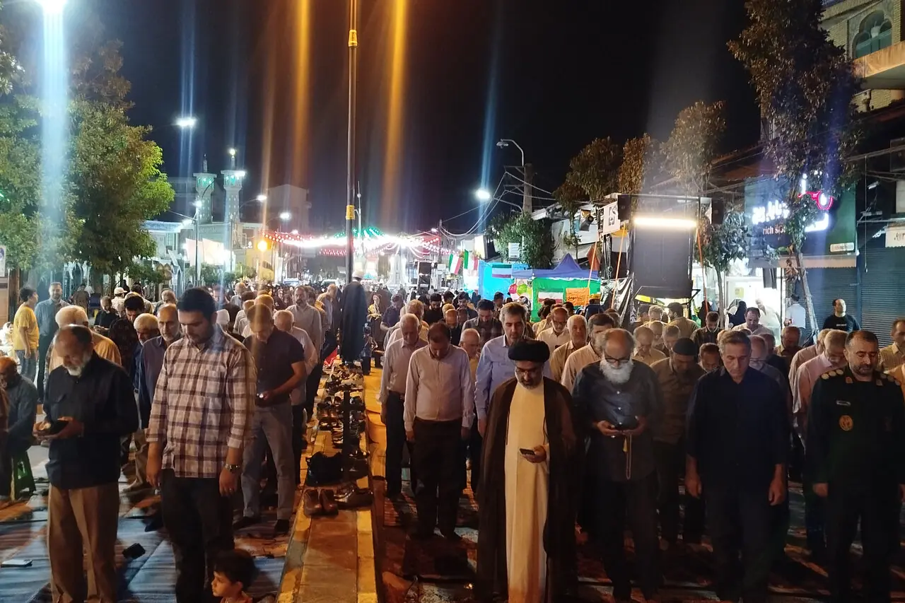  اقامه نماز استغاثه به امام زمان (عج) در آستانه اشرفیه