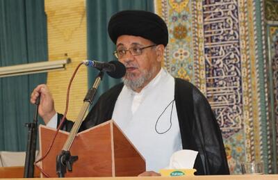 امام جمعه بناب: مردم انقلابی بیعفتی در برنامهها را تحمل نمیکنند