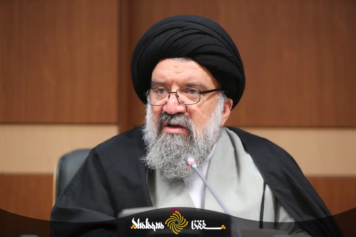  خطیب نماز جمعه تهران: جنگ امروز دقیقا جنگ ترکیبی متشکل از نظامی و اقتصادی است