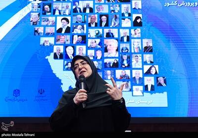  مهاجرانی: در زمان جنگ همه با هر پوشش و مذهب کنار هم قرار گرفتند - تسنیم
