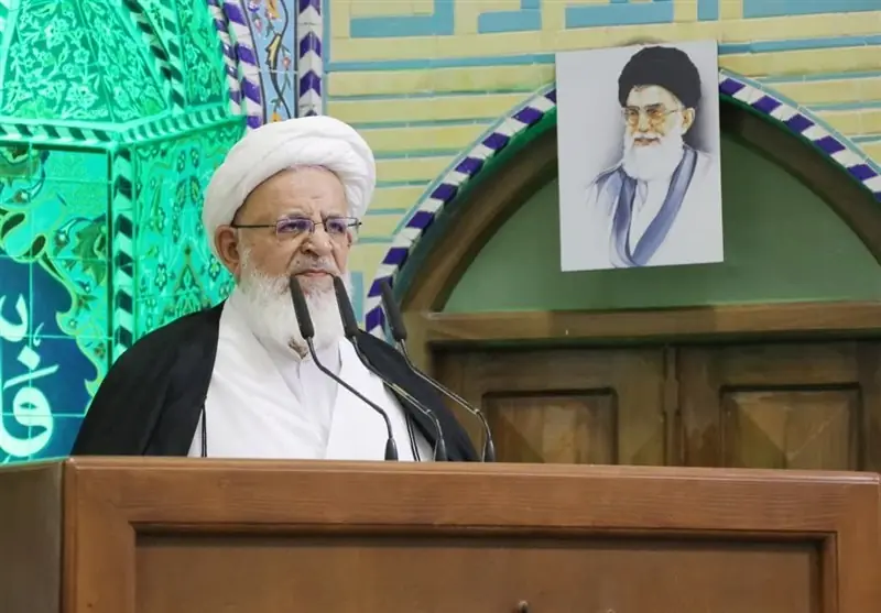 اتحاد و خودکفایی راه مقابله با فشارهای دشمن است - تسنیم