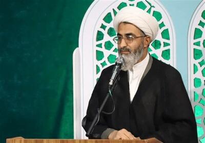 خطیب جمعه سمنان: اقتصاد کشور به «فرماندهی واحد» دربرابر دشمن نیاز دارد - تسنیم