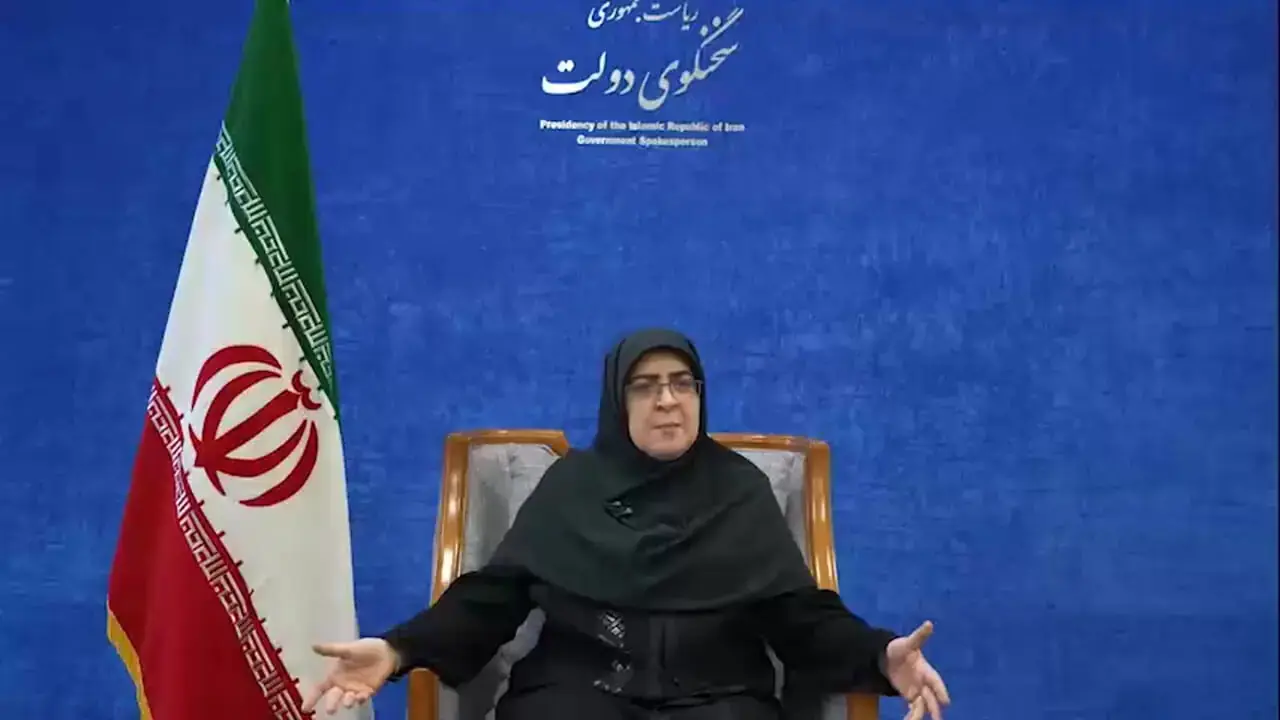  ماجرای قلب نشان دادن سخنگوی دولت به خبرنگاران چه بود؟
