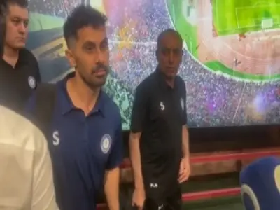 عالیشاه: بزرگتر از شما حق ندارند اینطور حرف بزنند | آخرین خبر