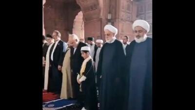 حضور محسنی اژهای در صف نماز جمعه اهل تسنن در هند