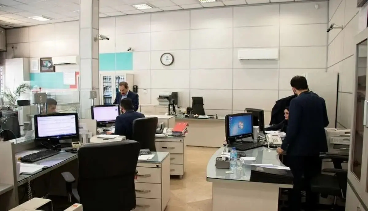 ساعت کاری ادارات و بانکها تا پایان شهریور اعلام شد
