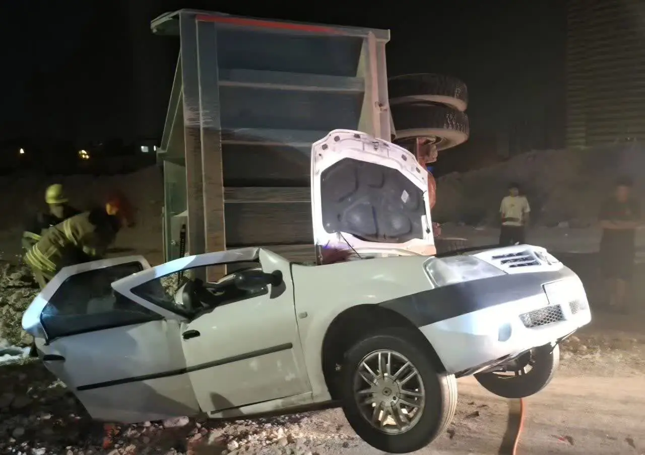 تراژدی تلخ مرگ پدر و پسر در تصادف آزادراه قزوین - زنجان