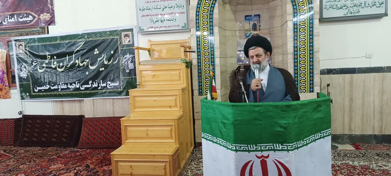 نماینده ولیفقیه در سپاه روحالله استان مرکزی: ایران در میان جنگ، آبادانی را رها نکرده است