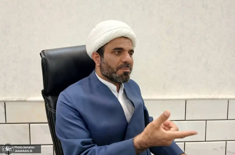 فرهادیان، وکیل محمدباقر خرازی: نباید مباحث علمی و فقهی را لزوماً به معنای اتخاذ موضع سیاسی تلقی کرد/ سوءنیت برای ایشان احراز نشده/ بخشی از حساسیتها، ناشی از تقطیع کلیپها بوده است