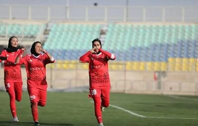  غیبت خانم گل فوتبال ایران در تمرین پرسپولیس؛ پای استقلال در میان است؟