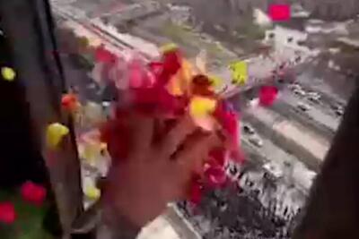  فیلم/ گلباران حرم بانوی کرامت در سالروز ورود ایشان به قم