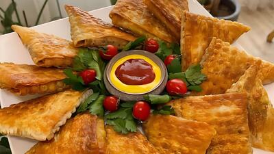  روز جهانی سمبوسه؛ جشن خوشمزه‌ ترین مثلث ترد!