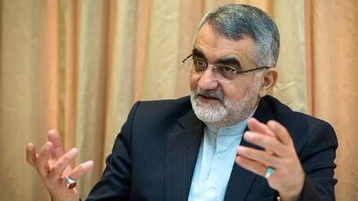 واکنش تند بروجردی به صحبتهای روحانی: خوشخدمتی برای آمریکا کافیست
