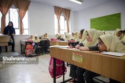 با همت معلمان داوطلب سال آینده بازماندگان از تحصیل محصل میشوند