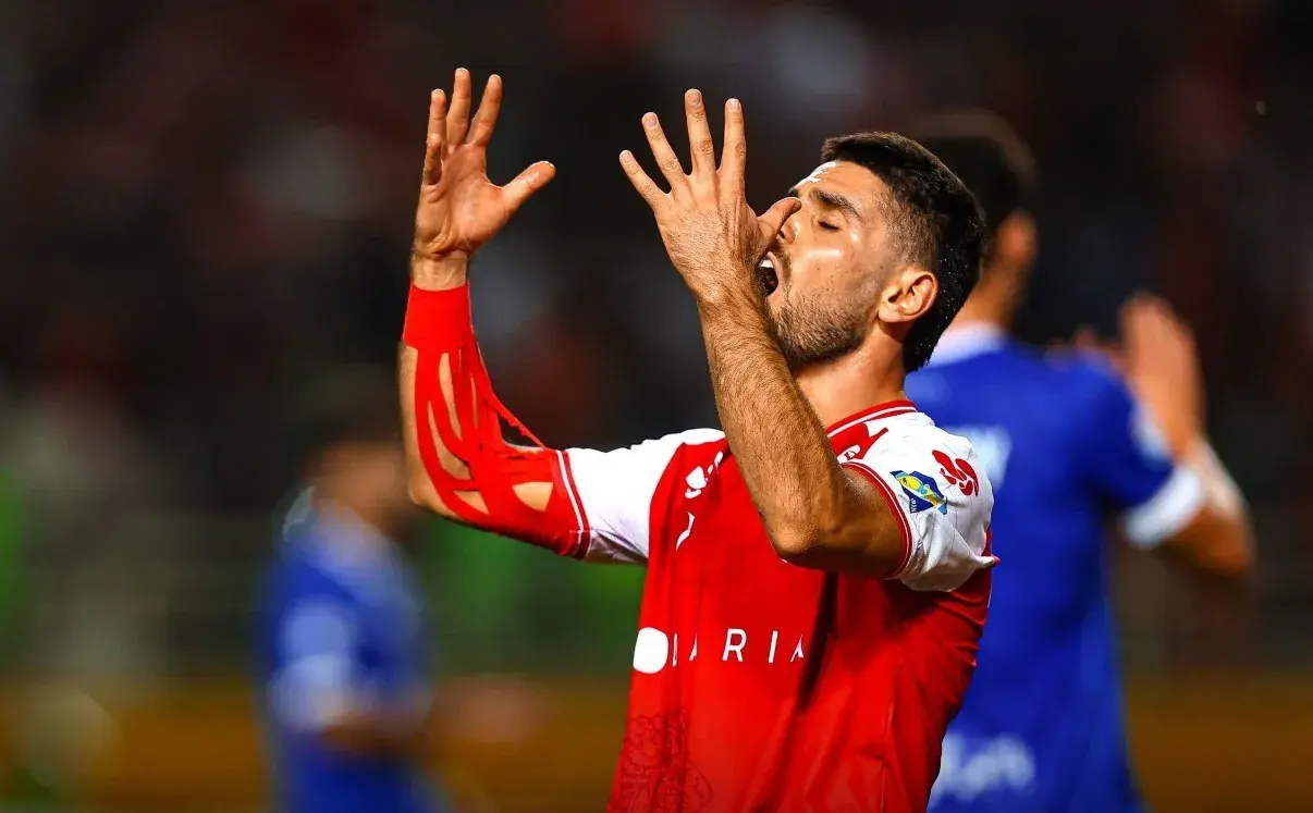 بازیکن پرسپولیس در دربی مصدوم شد