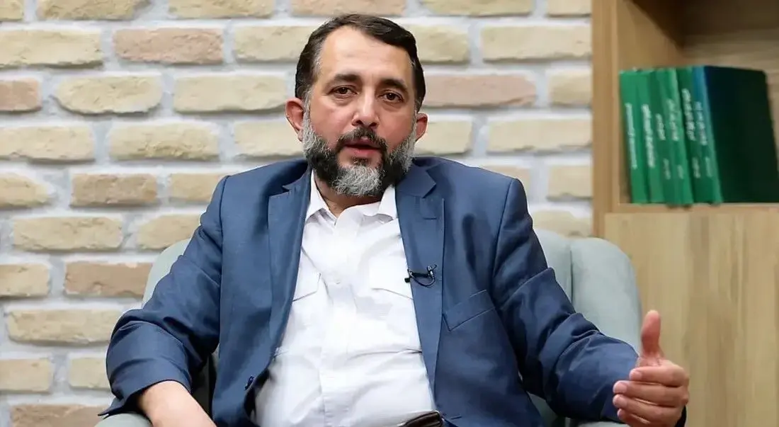 حداد عادل: آقا مجتبی به طرز افسانهای به مادرشان علاقهمندند