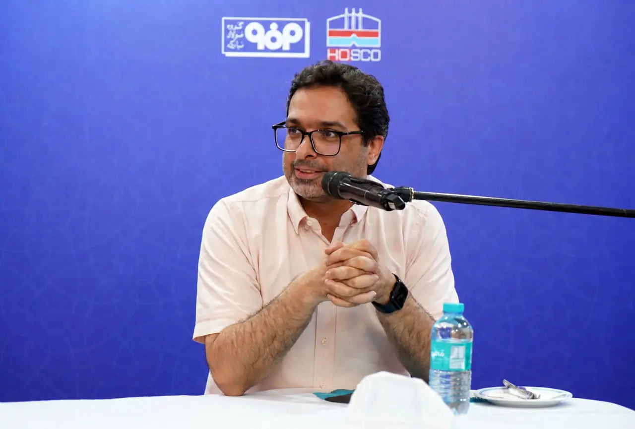  مدیرعامل شرکت فولاد هرمزگان در نشست «توسعه، تحول و آینده شرکت» تاکید کرد: مزیت رقابتی فردای فولاد هرمزگان را باید امروز ساخت