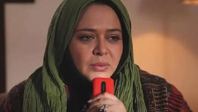 پخش فیلم سینمایی «گوشی قرمز» از شبکه نمایش