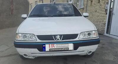 مزایده فروش 2 دستگاه خودروی مازاد (دانشگاه ازاد) شامل : سمند 96 ، پژو 405 SLX مدل 1392
