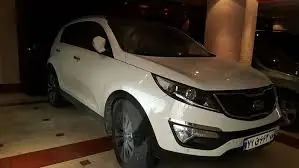 مزایده کیا اسپورتیج نقره ای رنگ مدل 2013 پلاک منطقه آزاد کیش