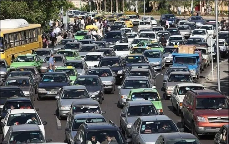 نقش کاربری‌های آموزشی و نظامی در ترافیک شهری تبریز