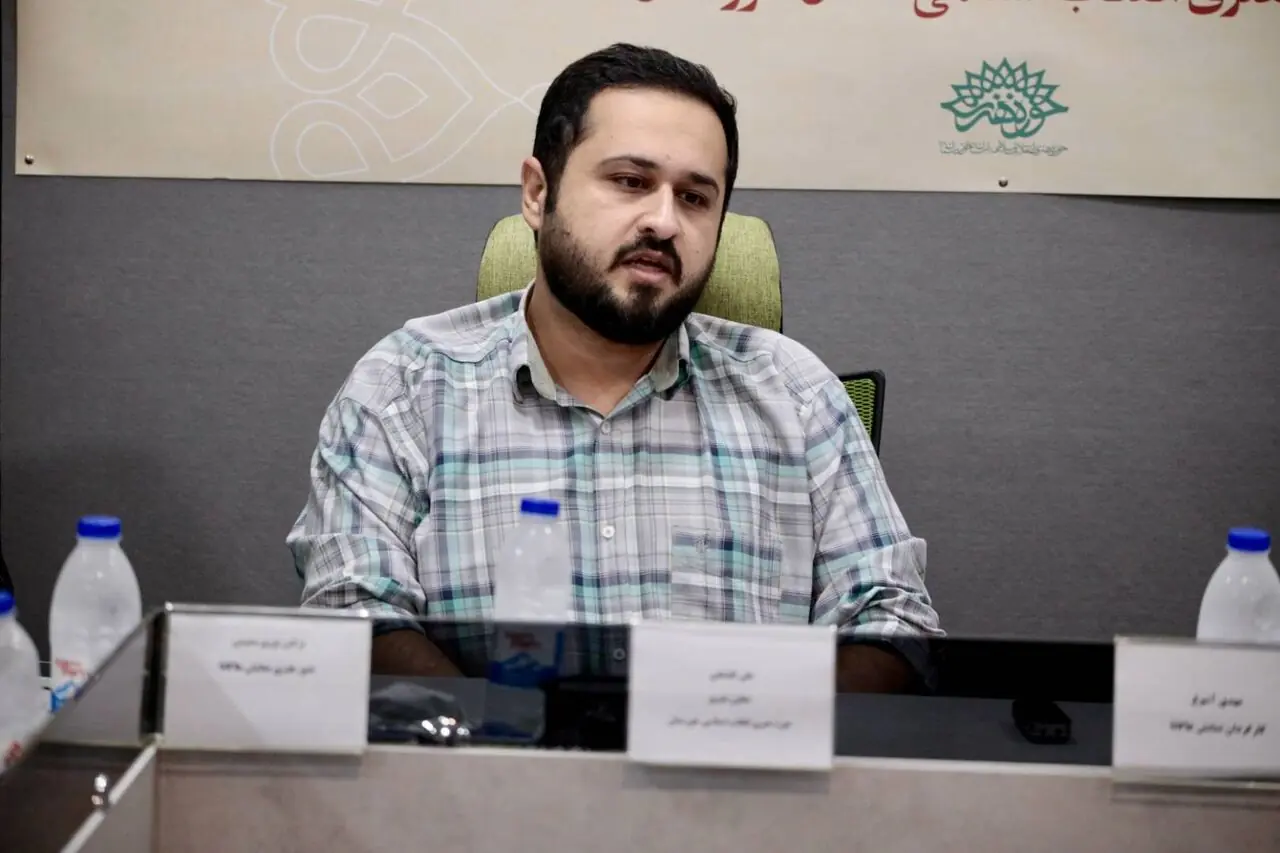معاون حوزه هنری خوزستان: هنر باید در مسیر حل مسئله و روشنگری جامعه حرکت کند
