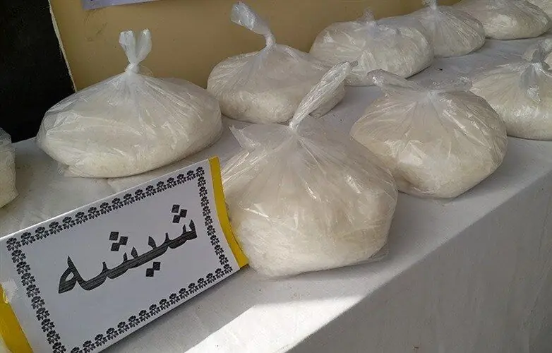 کشف حدود پنج کیلوگرم مواد مخدر شیشه در نایین