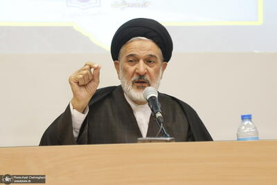  علی عماد، مشاور رئیس جمهور: سرمایه اجتماعی ایران پس از جنگ و در حین جنگ بیشتر شد/ آمادگی دفاع از هویت ملی-اسلامی و تمامیت ارضی ایران همواره وجود دارد/ دولت چهاردهم جریانی عمل نکرد و به سمت همبستگی اجتماعی رفت