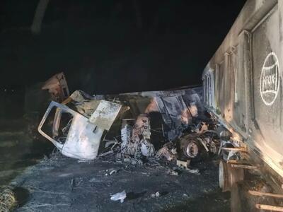  جان باختن ۵ نفر در تصادف یک‌ خودروی سواری و ۲ تریلر در کرمان
