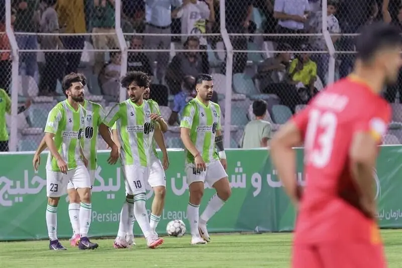 مهاجم خیبر: هدفم زدن حداقل ۱۰ گل در نیمفصل اول است - پارس فوتبال