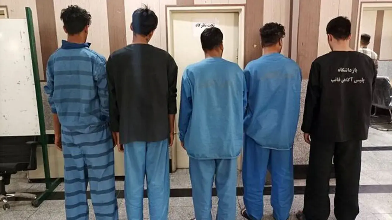 یک شبکه 8 نفره از عناصر وابسته به گروهکهای ضدانقلاب دستگیر شدند