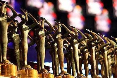  فراخوان چهل‌ و پنجمین جشنواره تئاتر فجر منتشر شد + پوستر