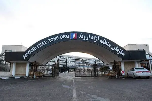 نخستین خودروی پلاک منطقه آزاد اروند موفق به دریافت پلاک ملی شد