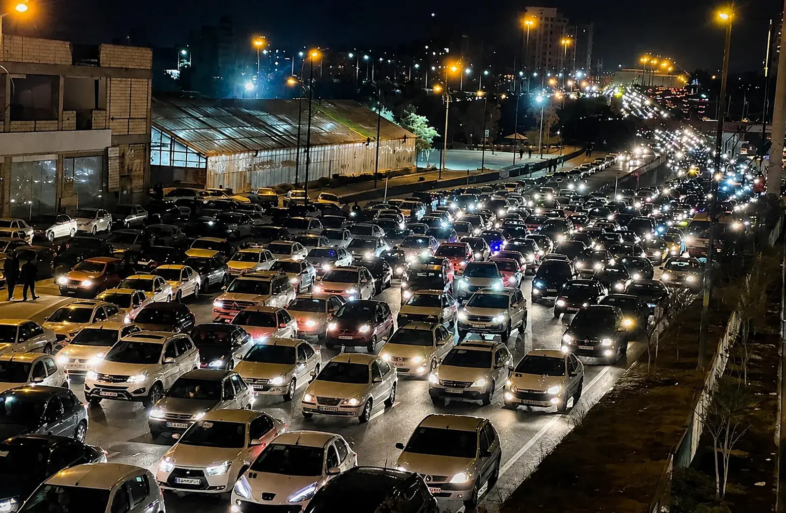 تبریز در صدر سرانه خودرو میان کلانشهرها؛ ۶۰۰ خودرو به ازای هر هزار نفر
