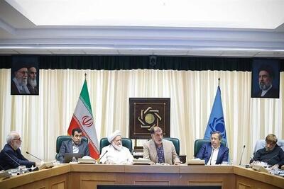 نشست مجمع تشخیص مصلحت با رئیس کل بانک مرکزی درباره بازار ارز - تسنیم