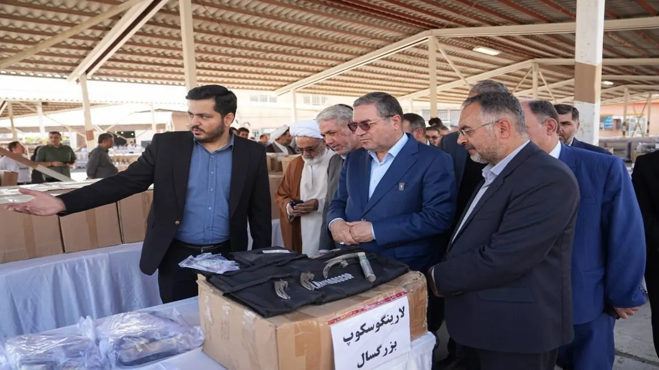 رونمایی از تجهیزات یکهمتی سلامت در آذربایجانغربی؛ گامی بلند برای ارتقای خدمات درمانی