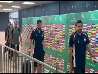 ورود کاروان ذوب آهن به ورزشگاه | آخرین خبر