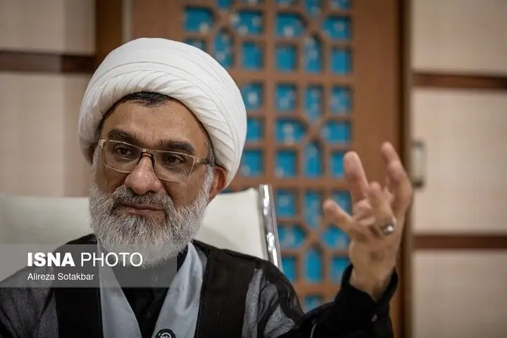 خسروپناه: تعامل ما با دنیا باید تغییر کند/ اگر قرار باشد سیاست خارجی ما با همین الگو ادامه پیدا کند، بهتر است تعطیل شود/ در مسئله حجاب، تصمیم های عجولانه، آبکی و احساساتی عدهای کارساز نیست