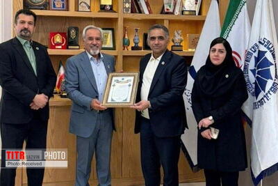  علیرضا پازوکی رئیس اتحادیه صادرکنندگان استان قزوین شد |  انصاف نیوز