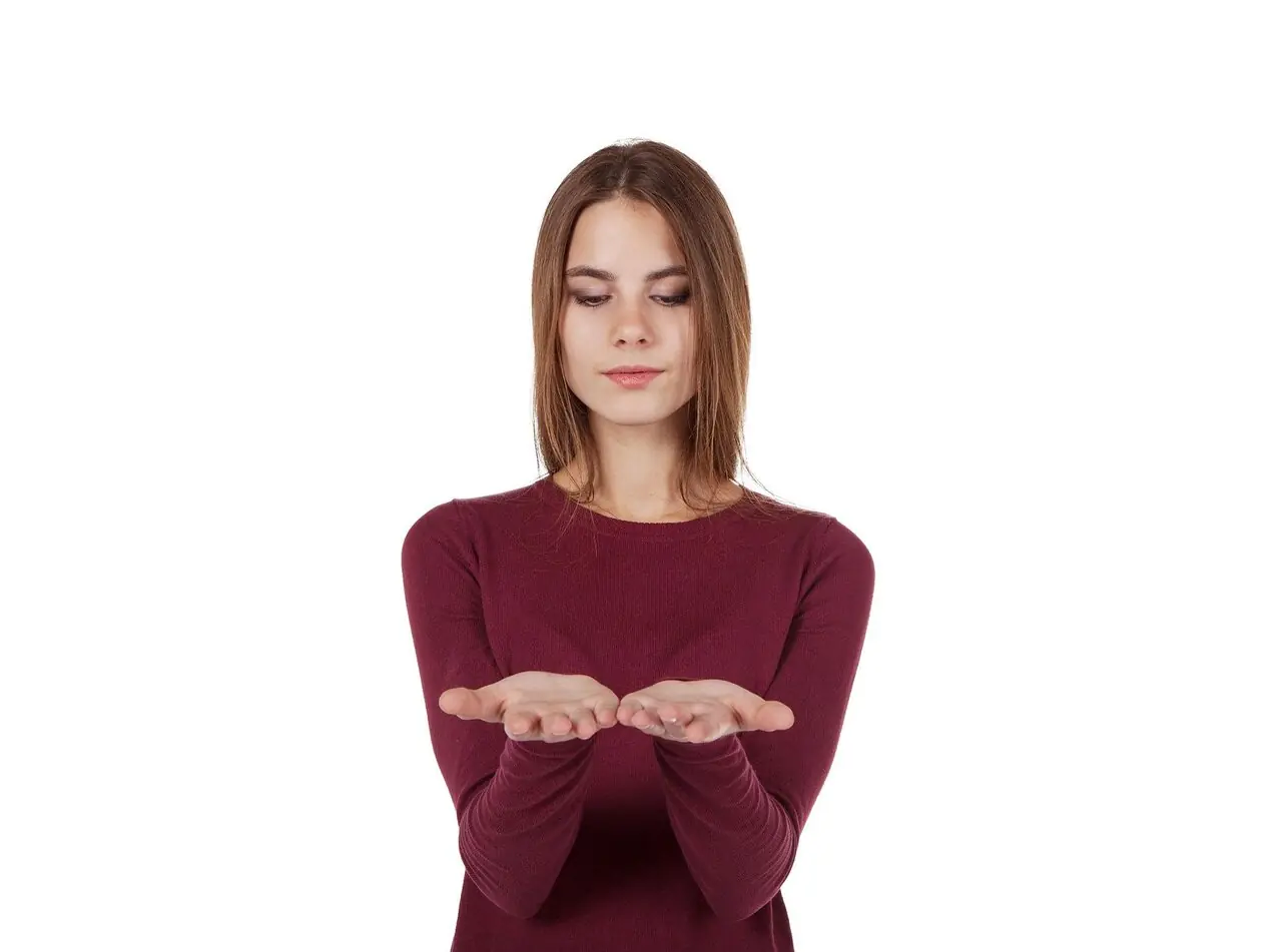 هرچه بیشتر بخواهی، بیشتر از آن دور میشوی