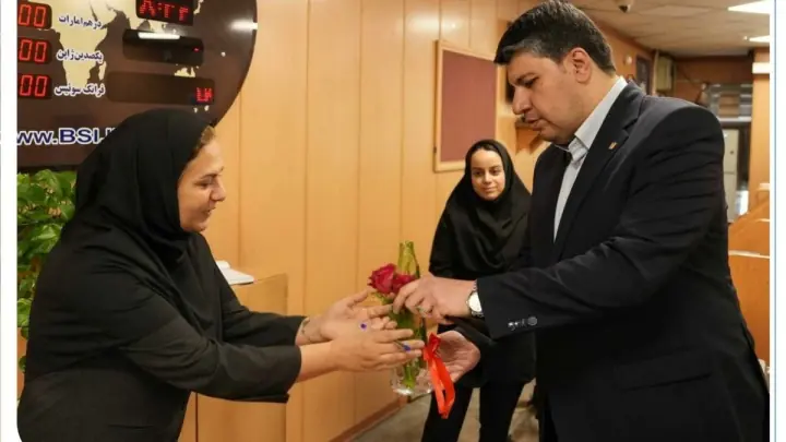  دیدار مدیرعامل بانک صادرات ایران با مشتریان