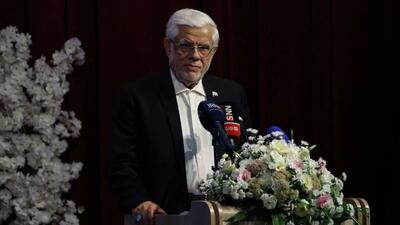  عارف: تربیت نخبگان را از کلاس اول آغاز کنیم