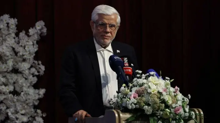 عارف: تربیت نخبگان را از کلاس اول آغاز کنیم