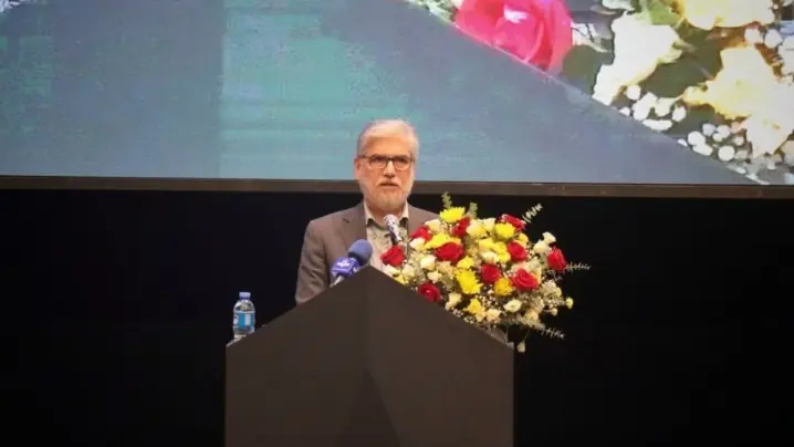 حدود ۵۰ هزار دانشجوی متاهل داریم