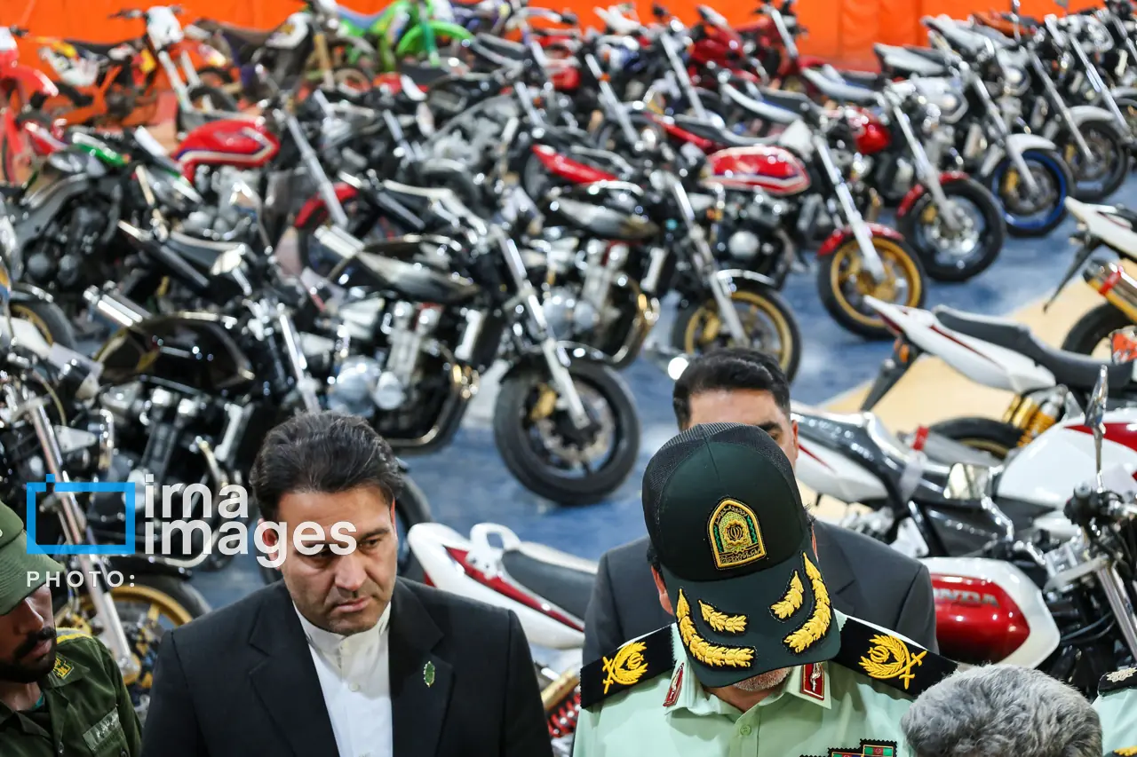 نمایشگاه کشفیات پلیس اقتصادی در خراسان رضوی