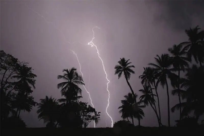 رگبار و رعد و برق در راه خوزستان